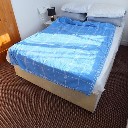 Many Worlds Meet - Eurostar, Wimbledon 30 Mins, Central London, Gatwick 15 Mins - Spacious, Sleeps Up To 16 Plus Cot - Free Wifi, Parking - Next To Lloyd Park, Great For Families, Walkers, Relocators - Ideal For Contractors London Borough of London Borough of Croydon Exterior foto