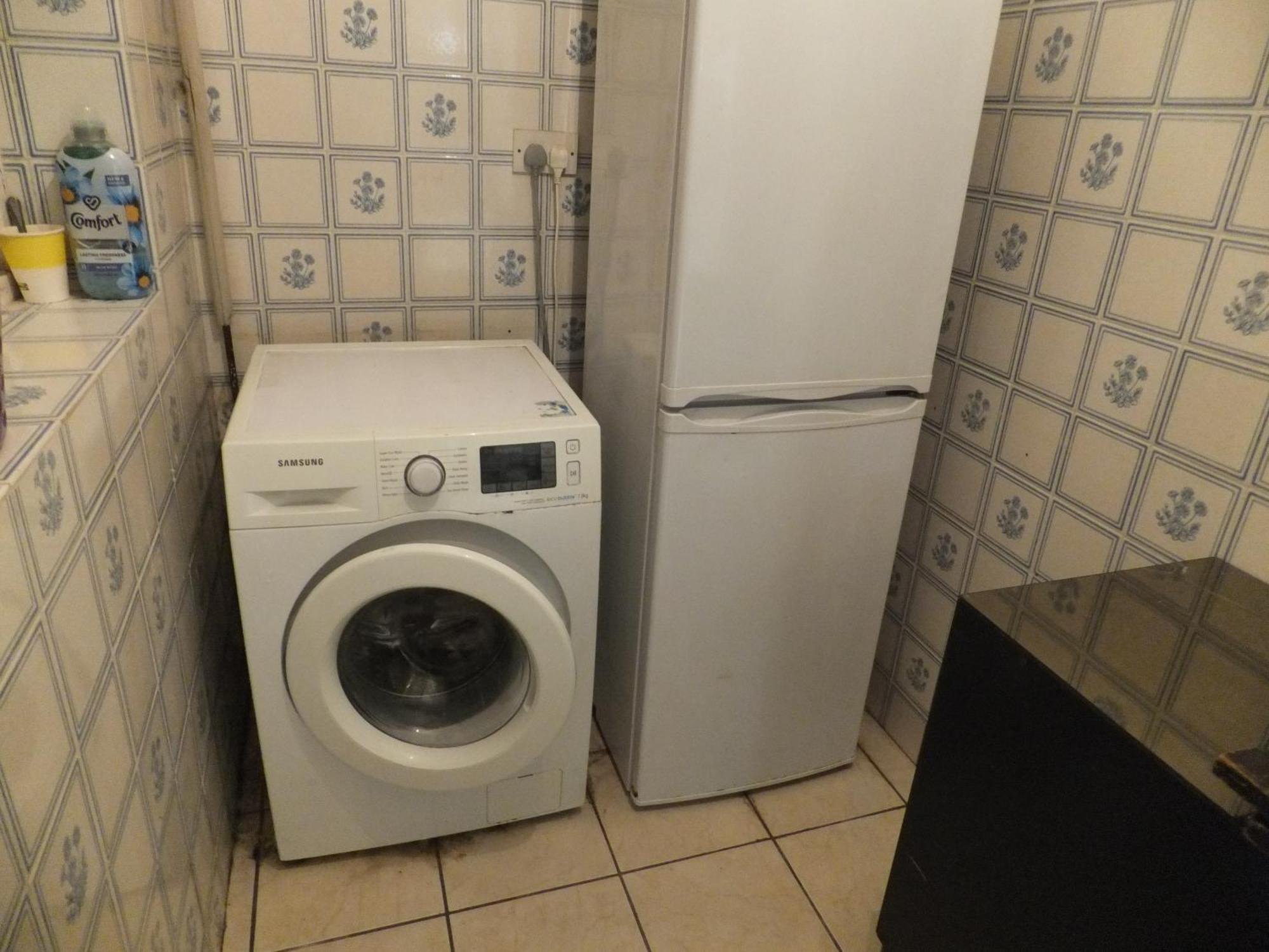 Many Worlds Meet - Eurostar, Wimbledon 30 Mins, Central London, Gatwick 15 Mins - Spacious, Sleeps Up To 16 Plus Cot - Free Wifi, Parking - Next To Lloyd Park, Great For Families, Walkers, Relocators - Ideal For Contractors London Borough of London Borough of Croydon Exterior foto
