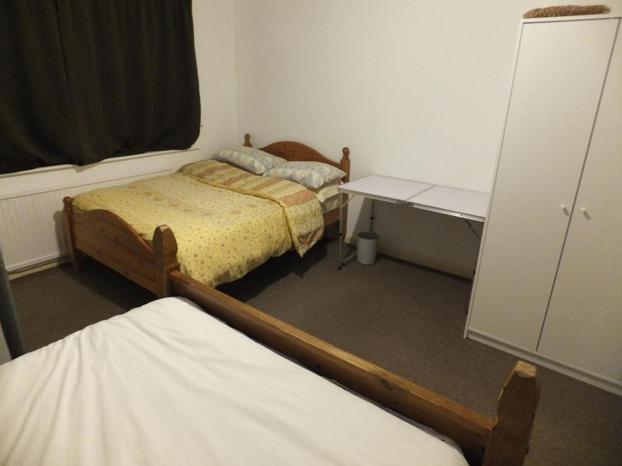 Many Worlds Meet - Eurostar, Wimbledon 30 Mins, Central London, Gatwick 15 Mins - Spacious, Sleeps Up To 16 Plus Cot - Free Wifi, Parking - Next To Lloyd Park, Great For Families, Walkers, Relocators - Ideal For Contractors London Borough of London Borough of Croydon Exterior foto