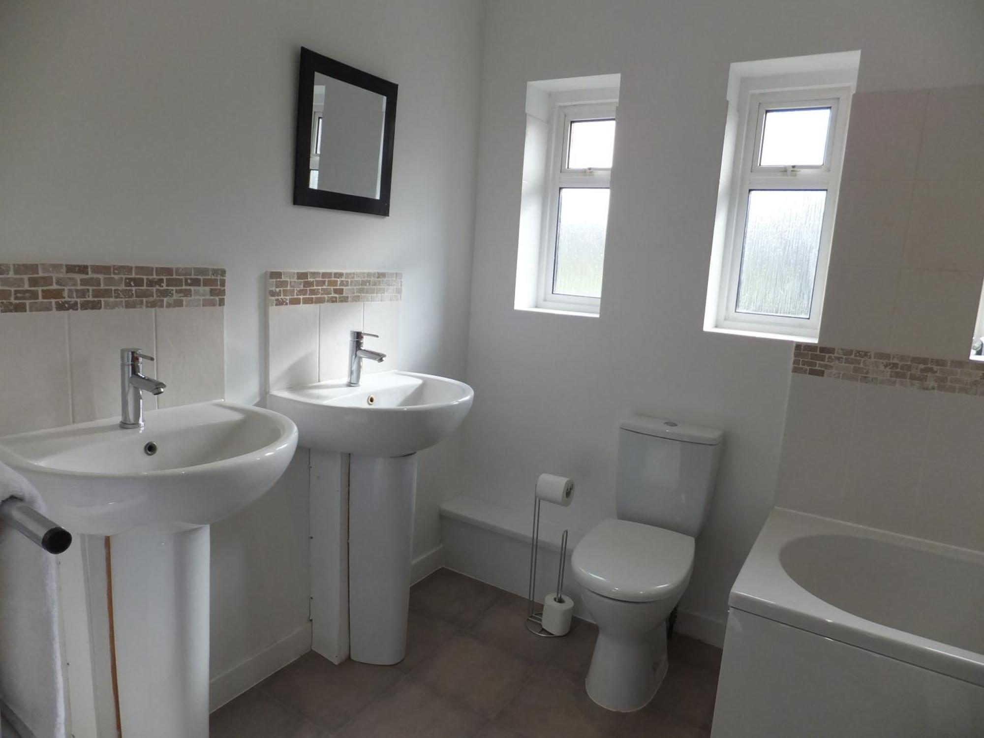 Many Worlds Meet - Eurostar, Wimbledon 30 Mins, Central London, Gatwick 15 Mins - Spacious, Sleeps Up To 16 Plus Cot - Free Wifi, Parking - Next To Lloyd Park, Great For Families, Walkers, Relocators - Ideal For Contractors London Borough of London Borough of Croydon Exterior foto