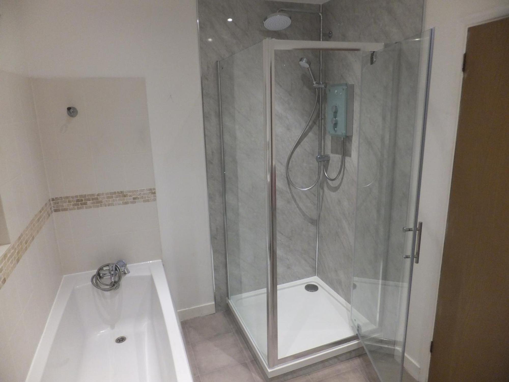 Many Worlds Meet - Eurostar, Wimbledon 30 Mins, Central London, Gatwick 15 Mins - Spacious, Sleeps Up To 16 Plus Cot - Free Wifi, Parking - Next To Lloyd Park, Great For Families, Walkers, Relocators - Ideal For Contractors London Borough of London Borough of Croydon Exterior foto