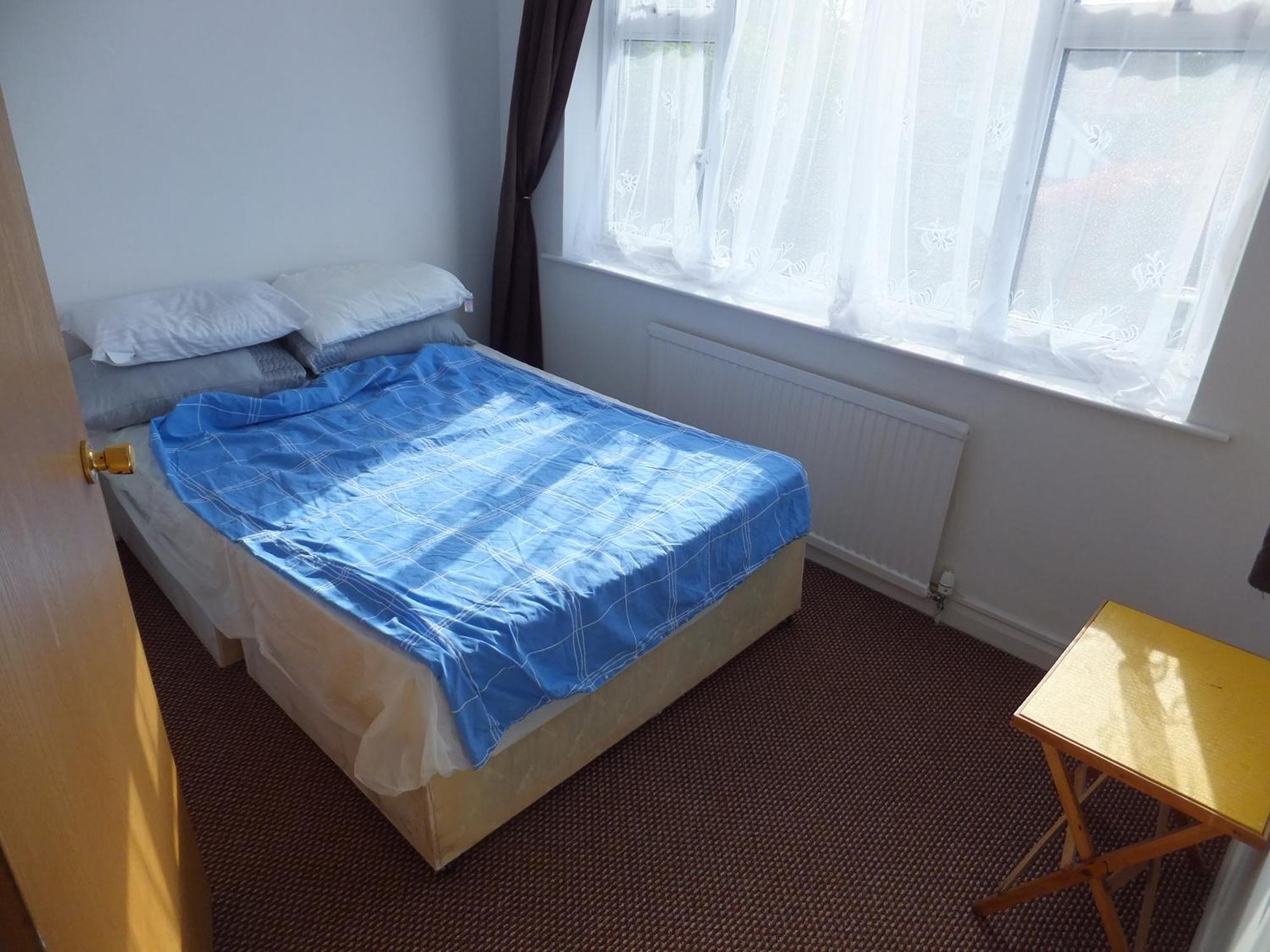 Many Worlds Meet - Eurostar, Wimbledon 30 Mins, Central London, Gatwick 15 Mins - Spacious, Sleeps Up To 16 Plus Cot - Free Wifi, Parking - Next To Lloyd Park, Great For Families, Walkers, Relocators - Ideal For Contractors London Borough of London Borough of Croydon Exterior foto